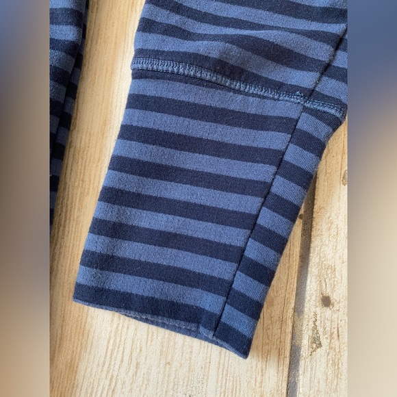 🔩Mountain Hardware🔩 Pembroke Rugby Thermal - Picture 5 of 14